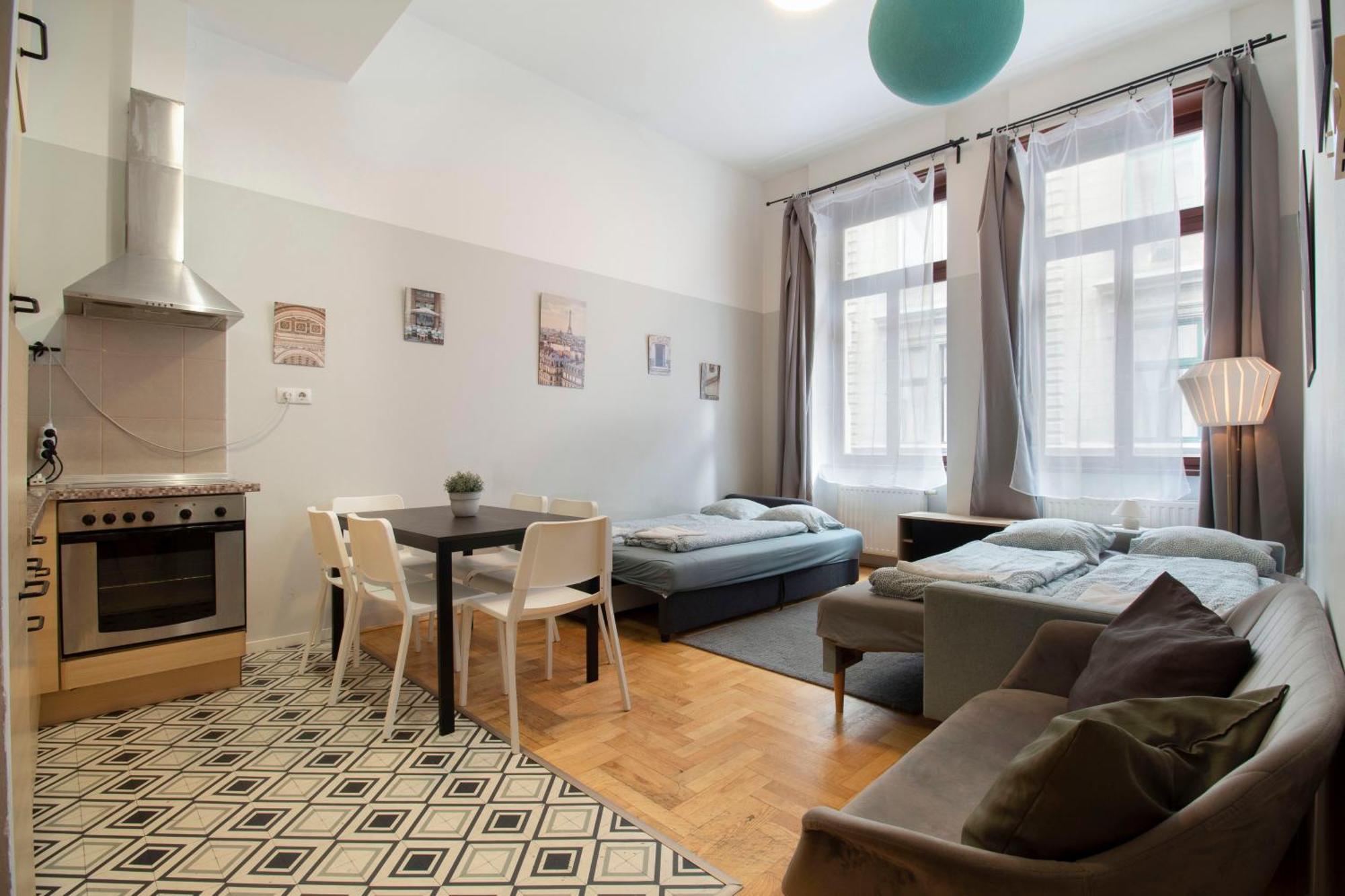 Appartement 2 Bedroom Inside Gozsdu Passage Boedapest
