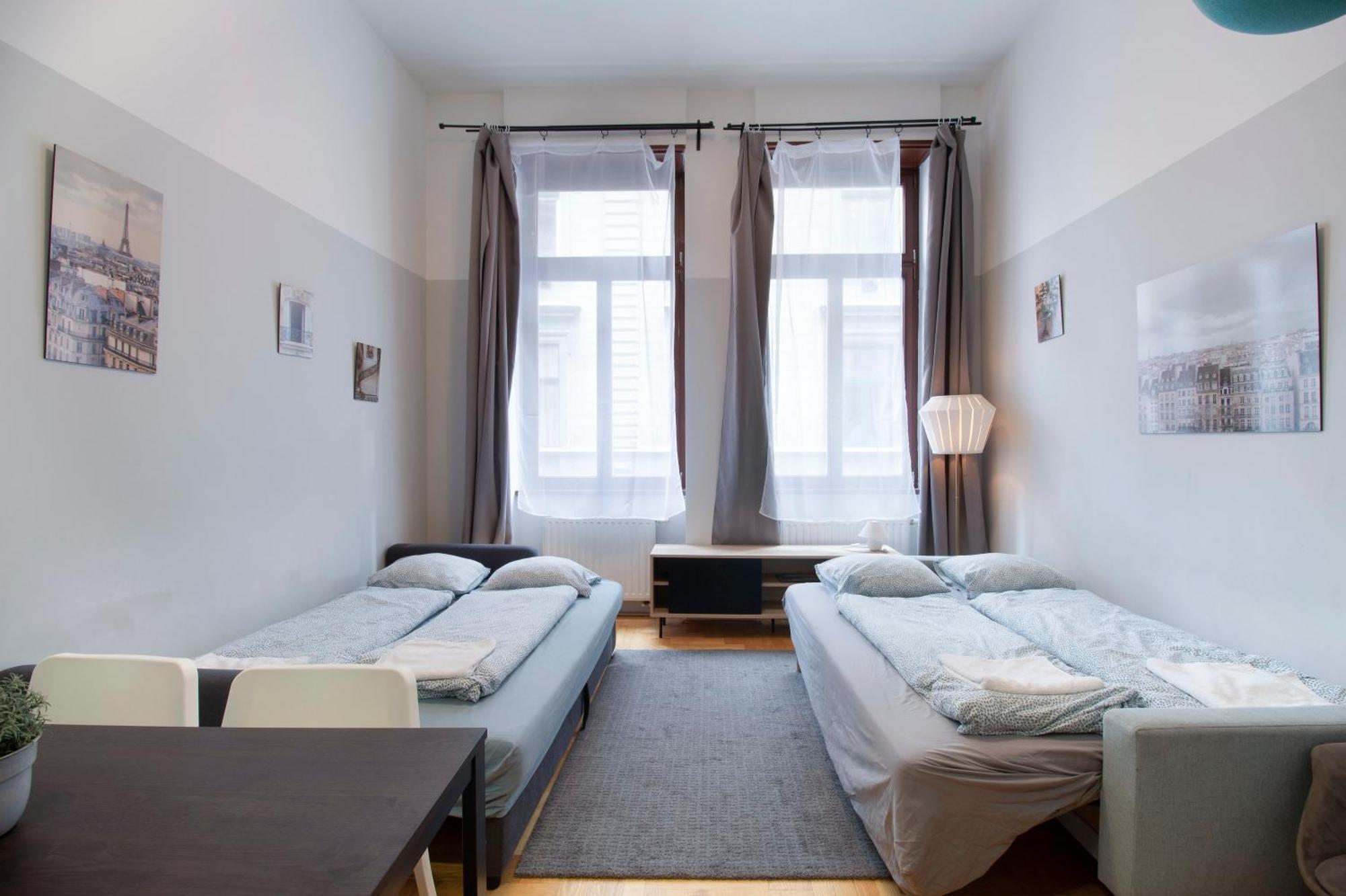 2 Bedroom Inside Gozsdu Passage * Budapeszt